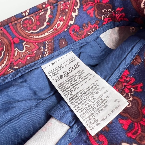 Banana Republic Womens Size 2 Blue Paisley Shorts Summer Beach - Picture 7 of 7